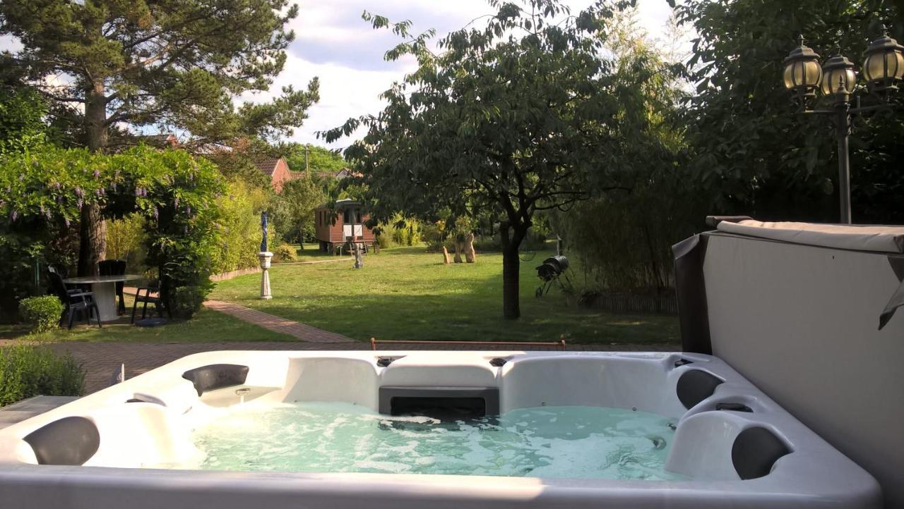 Le Fond De La Biche Bed & Breakfast Goutroux Exterior photo