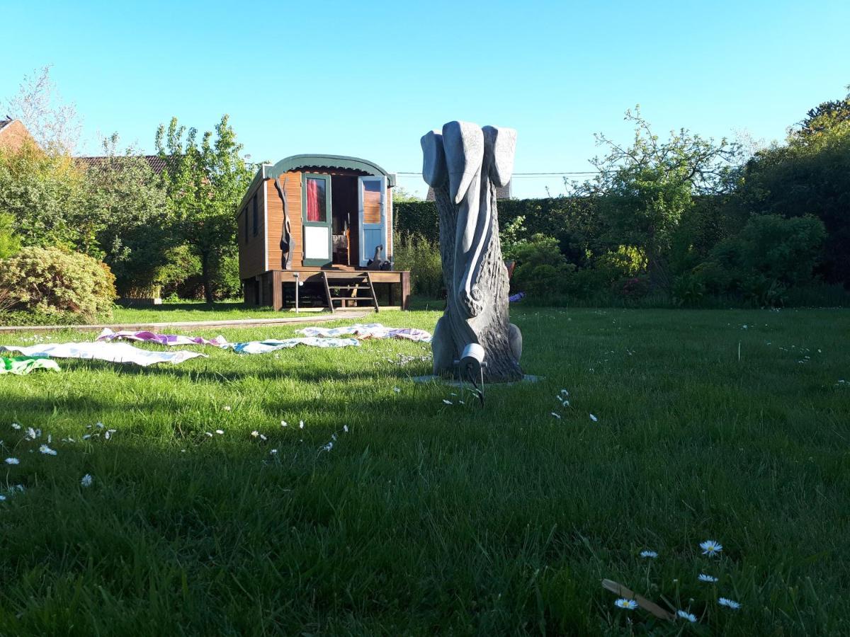 Le Fond De La Biche Bed & Breakfast Goutroux Exterior photo